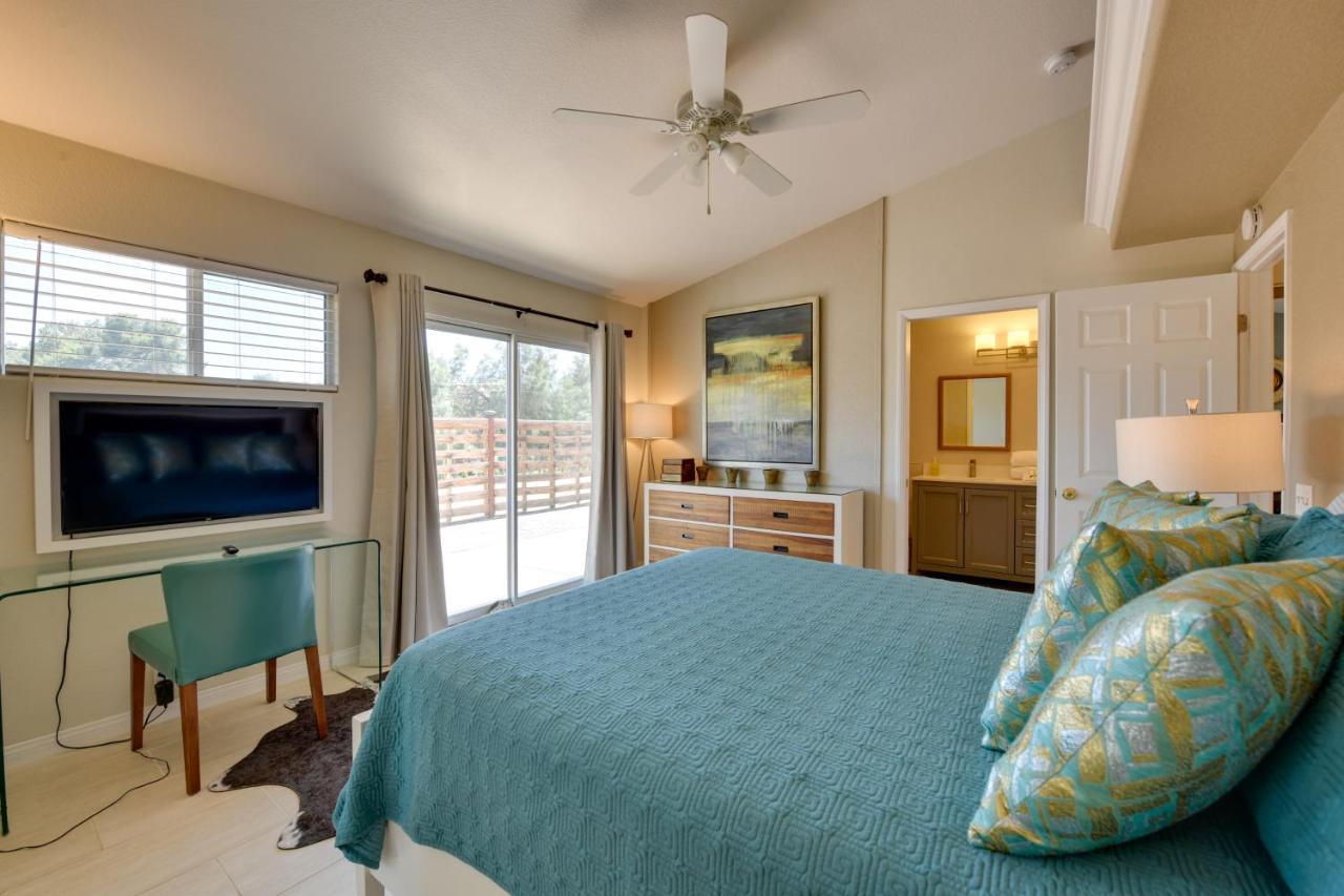 Updated Abode 22 Mi To Joshua Tree National Park! Morongo Valley Bagian luar foto