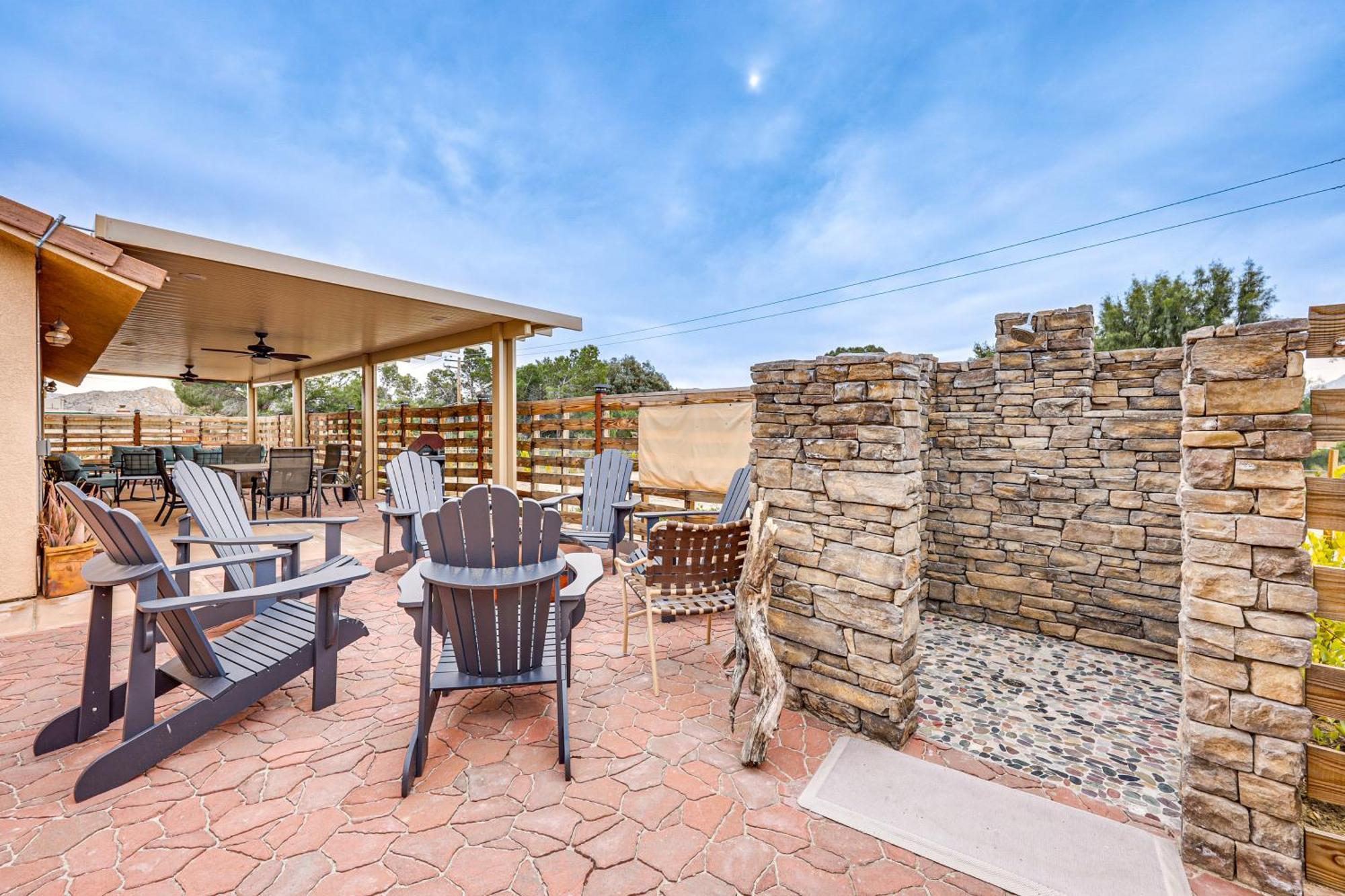 Updated Abode 22 Mi To Joshua Tree National Park! Morongo Valley Bagian luar foto