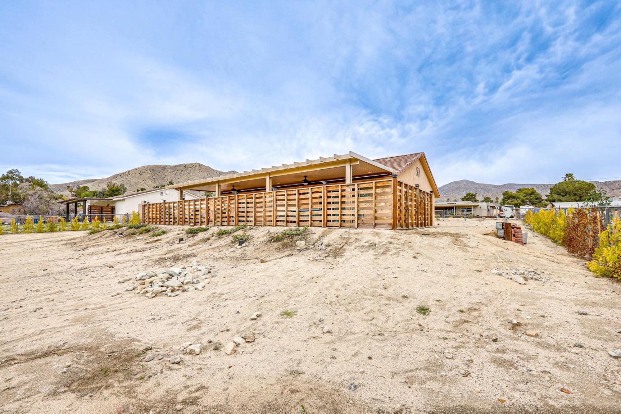 Updated Abode 22 Mi To Joshua Tree National Park! Morongo Valley Bagian luar foto