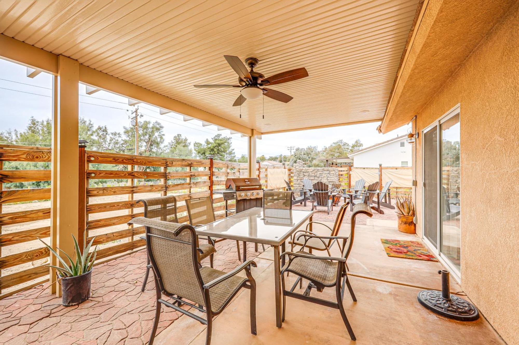 Updated Abode 22 Mi To Joshua Tree National Park! Morongo Valley Bagian luar foto